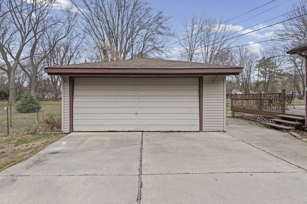 26595 Hickler Lane Harrison Charter Township MI 48045