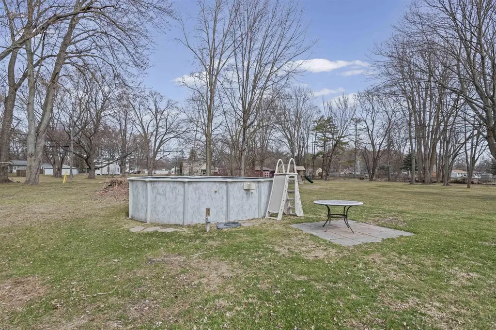 26595 Hickler Lane Harrison Charter Township MI 48045