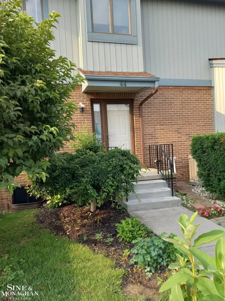 1715 River #44 Road St. Clair Township MI 48079