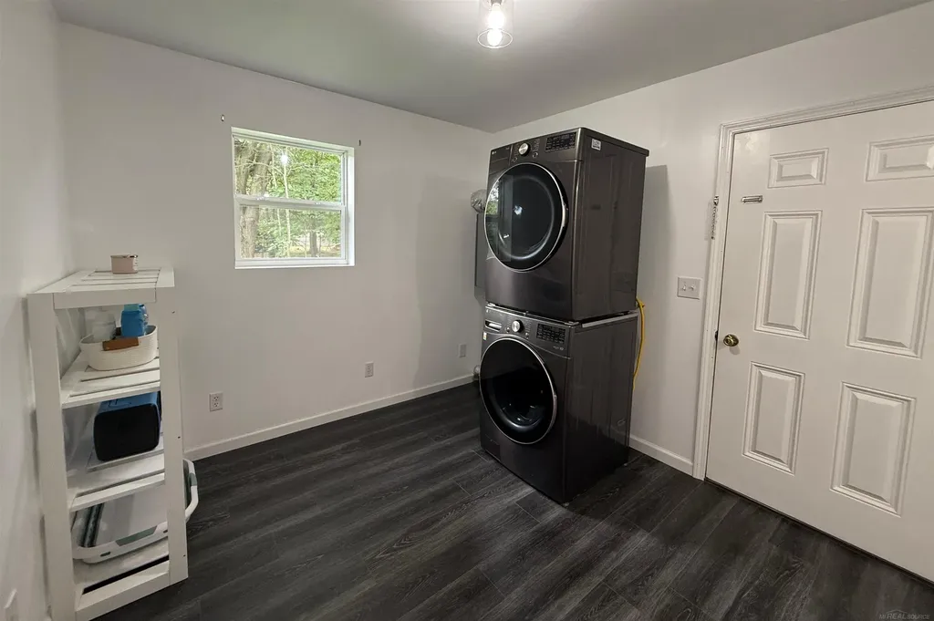 8659 Wood View Drive Garfield Township MI 48632
