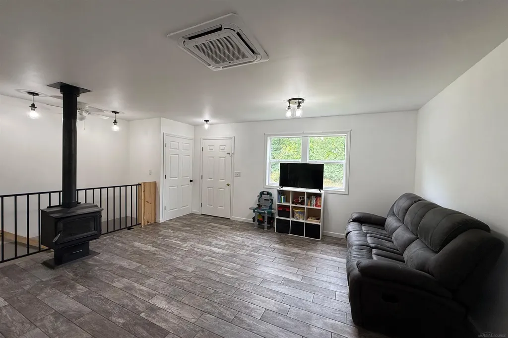 8659 Wood View Drive Garfield Township MI 48632