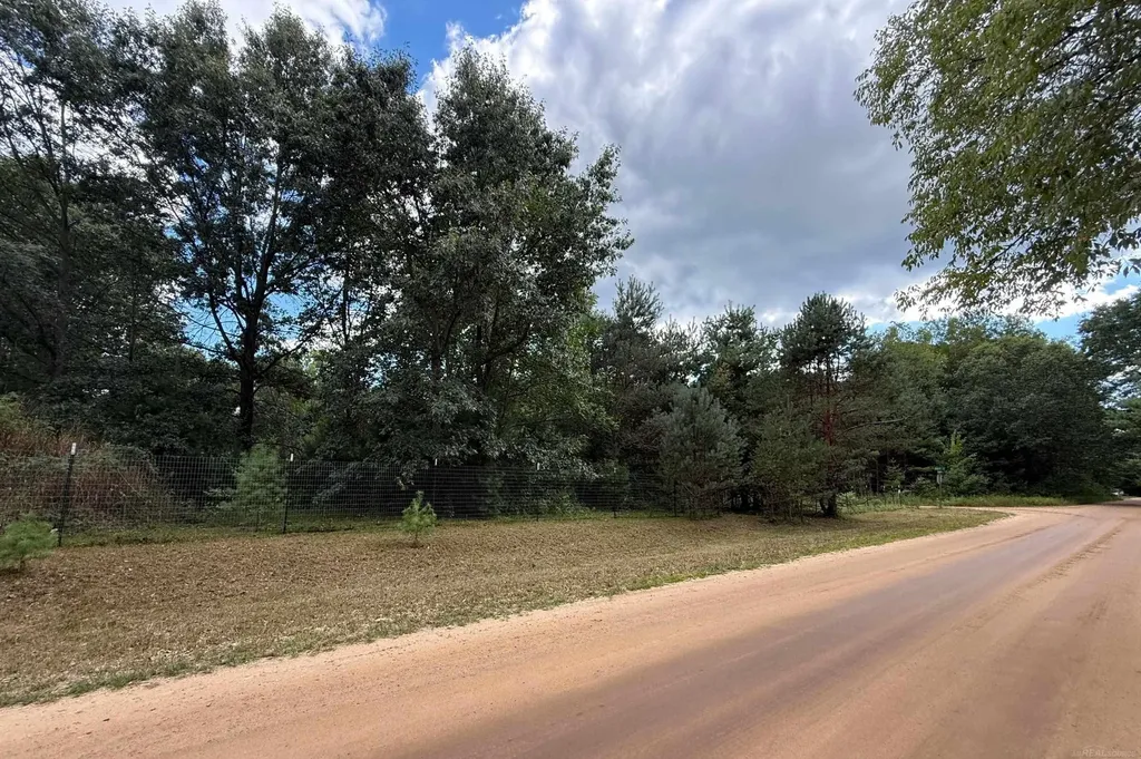 8659 Wood View Drive Garfield Township MI 48632