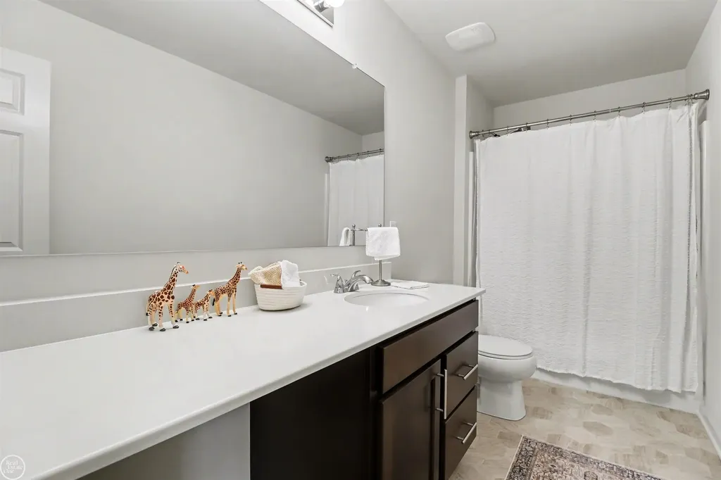 24731 Arbor Court Macomb Township MI 48042
