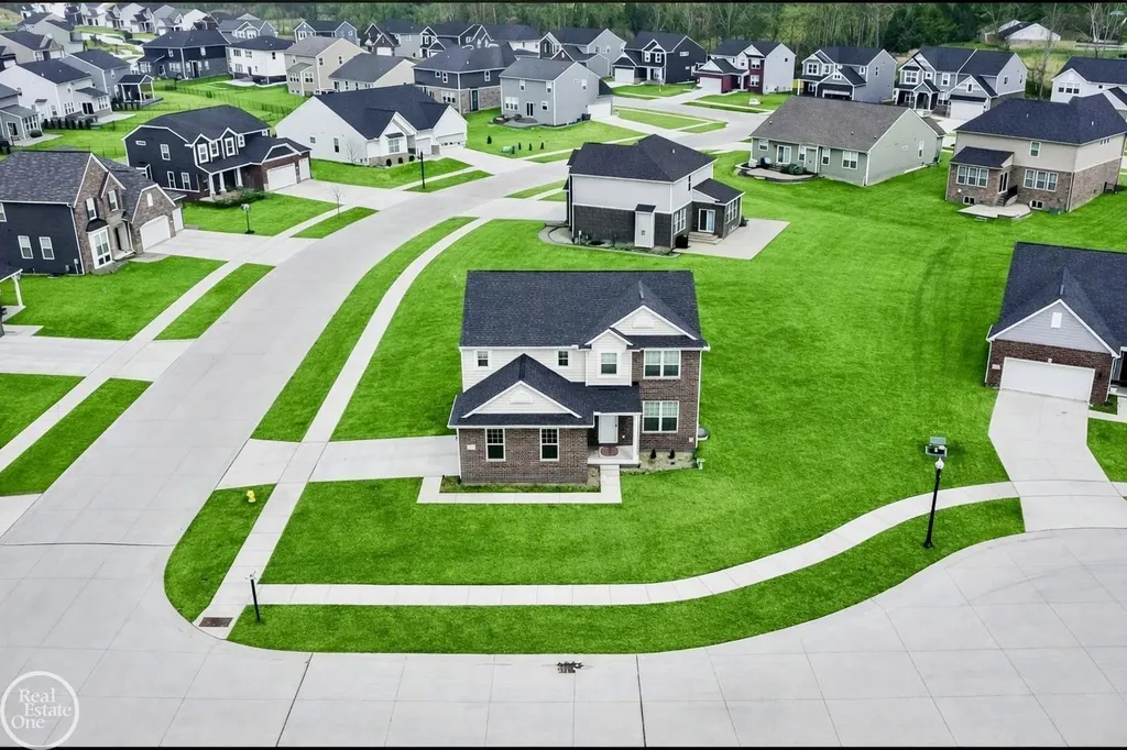 24731 Arbor Court Macomb Township MI 48042