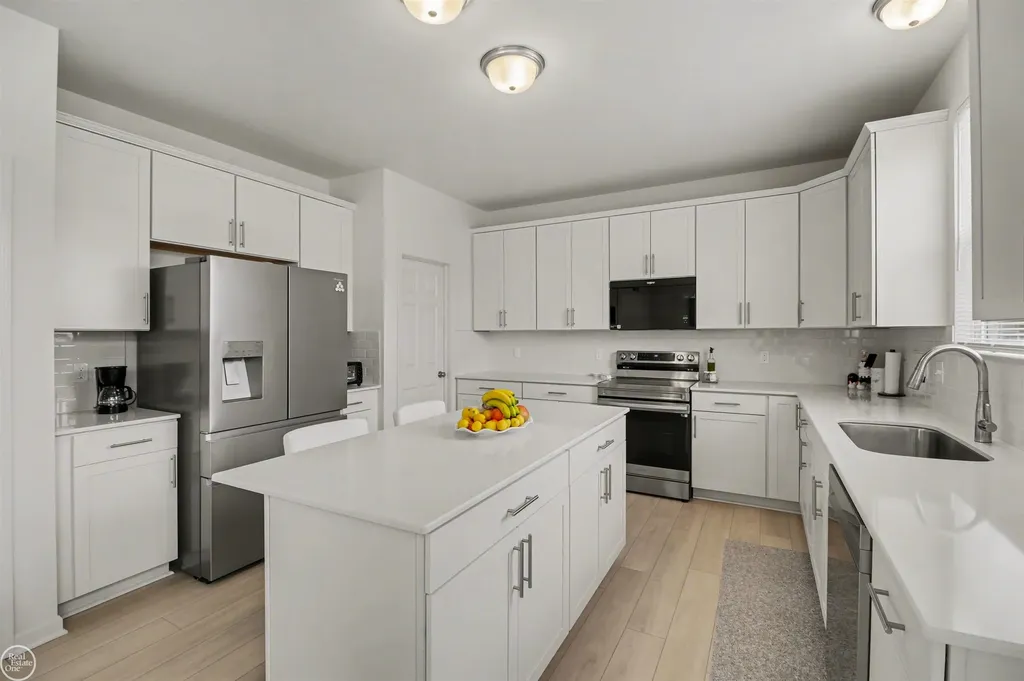 24731 Arbor Court Macomb Township MI 48042