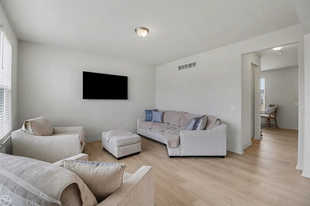 24731 Arbor Court Macomb Township MI 48042