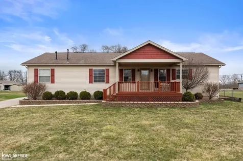 62538 Linda Drive Ray Township MI 48096