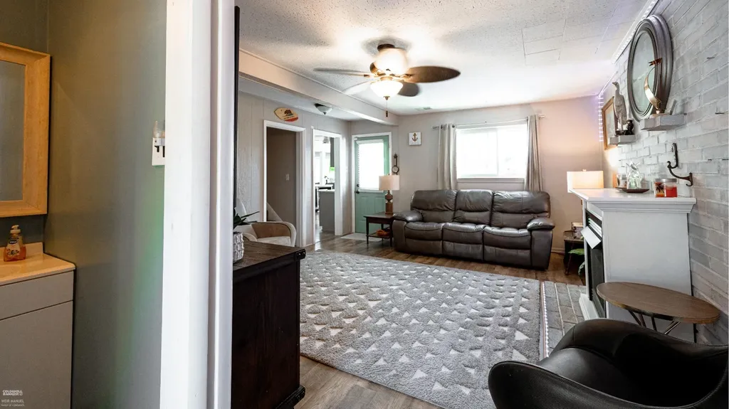 23121 Liberty Street St. Clair Shores City MI 48080