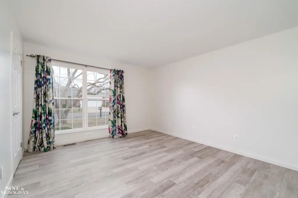 22826 Shoreview Court St. Clair Shores City MI 48082