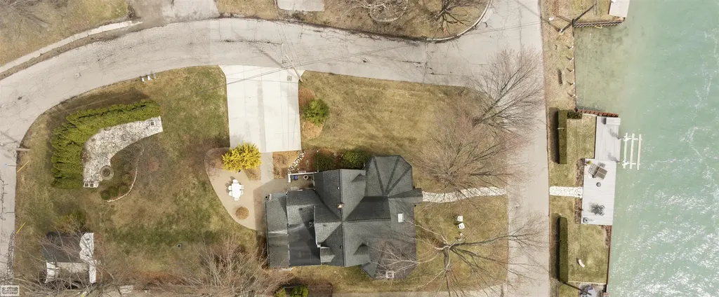 206 Edgewater Drive Algonac City MI 48001