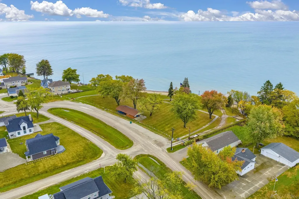 V/l Sunset Blvd. Boulevard Worth Township MI 48450