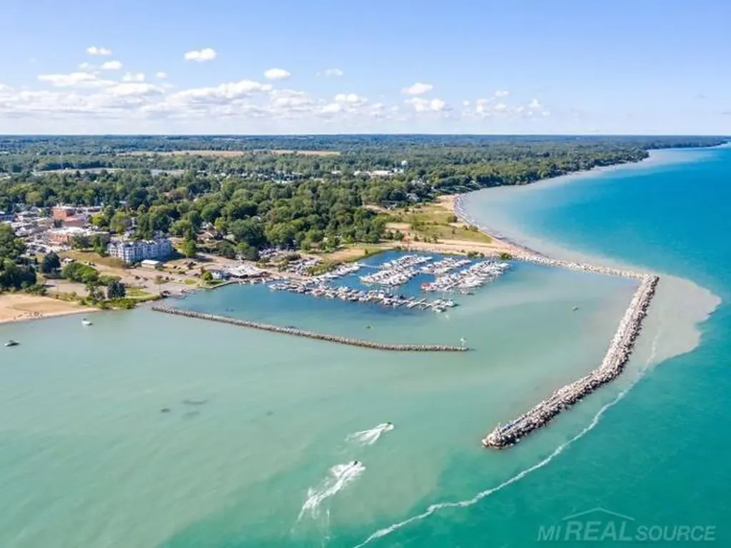 V/l Sunset Blvd. Boulevard Worth Township MI 48450