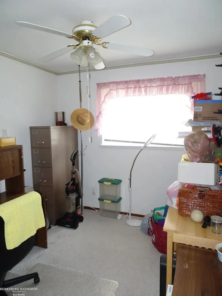 28263 Newport Drive Warren City MI 48088