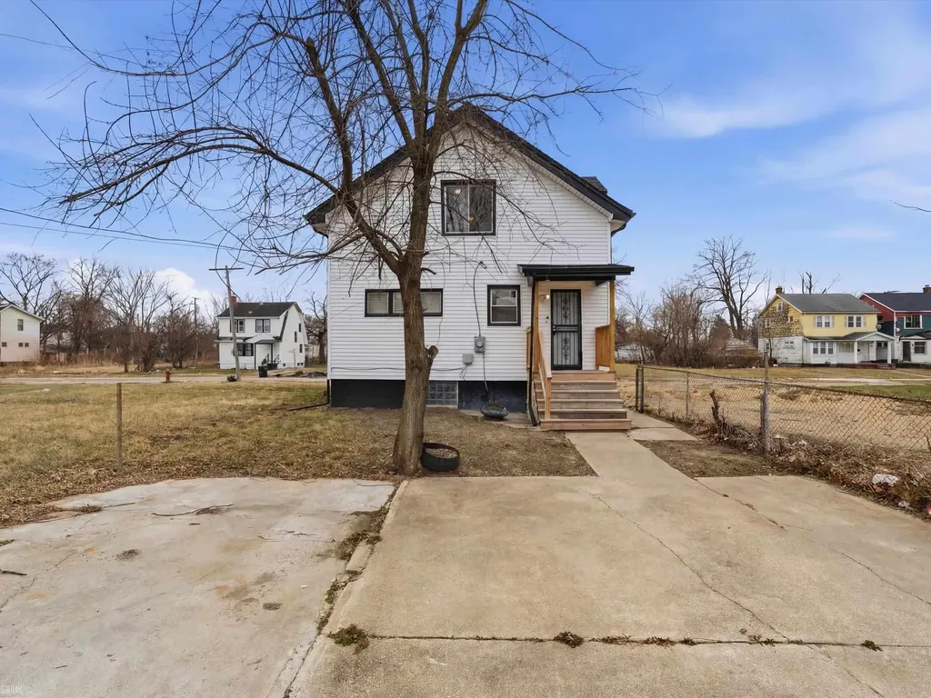 2334 Highland Street Detroit City MI 48206