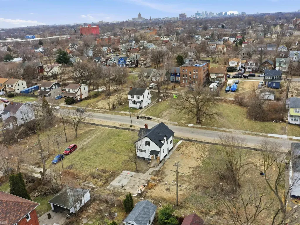 2334 Highland Street Detroit City MI 48206