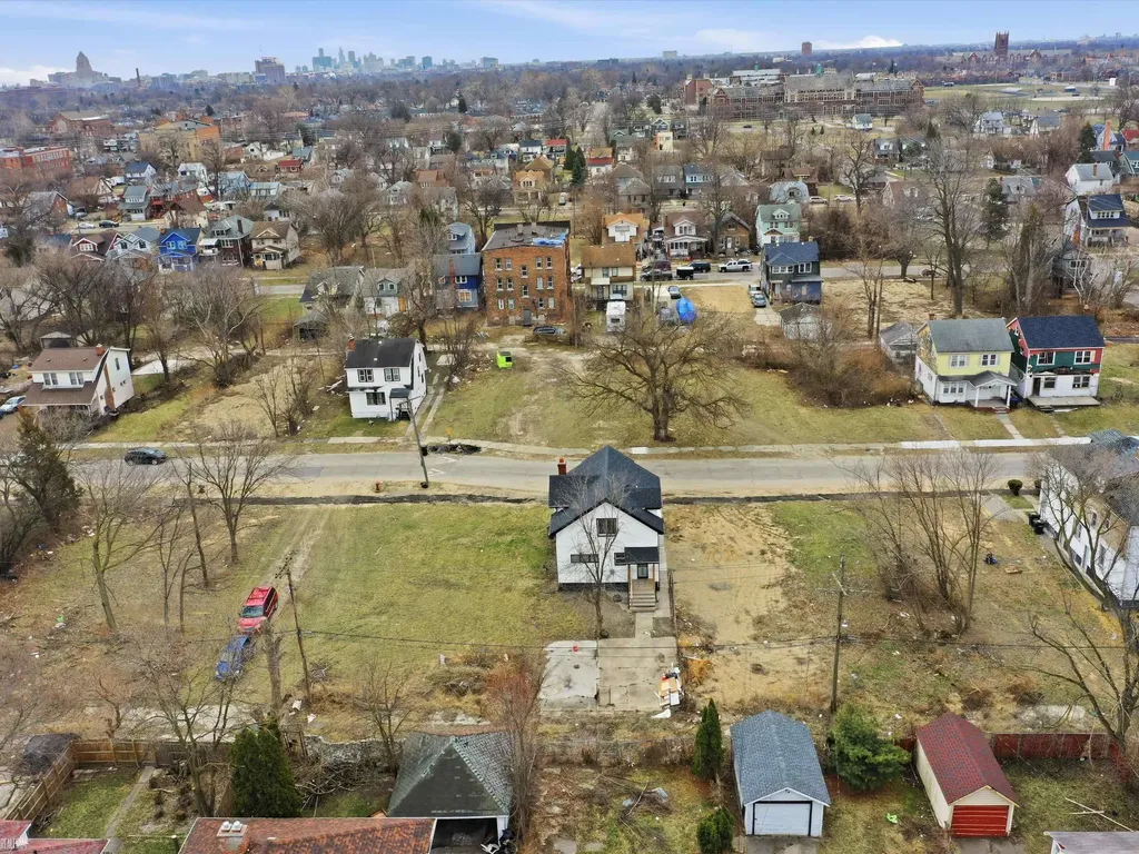 2334 Highland Street Detroit City MI 48206