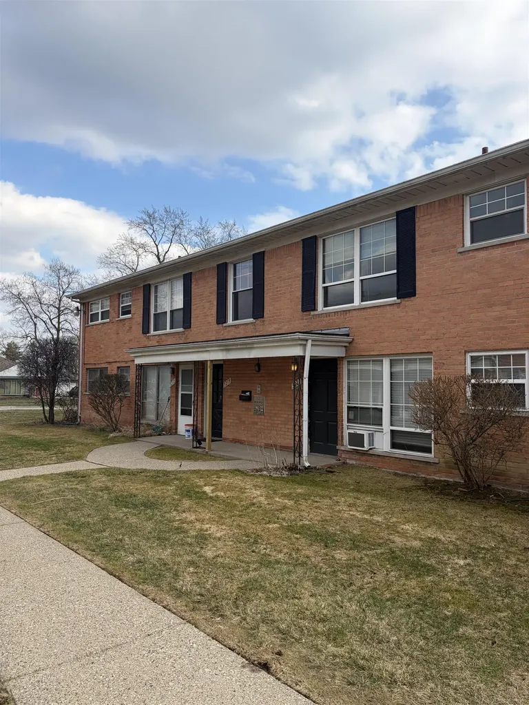 3219 Benjamin Avenue Royal Oak City MI 48073