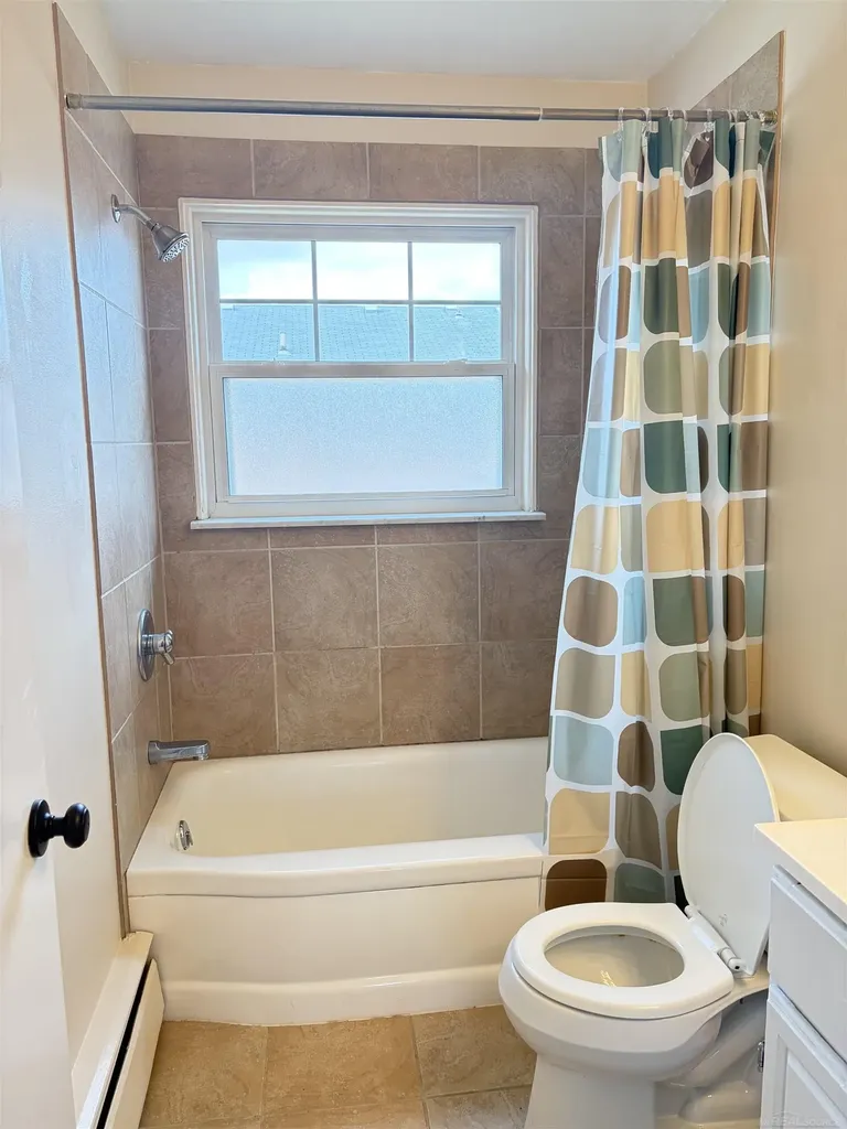 3219 Benjamin Avenue Royal Oak City MI 48073