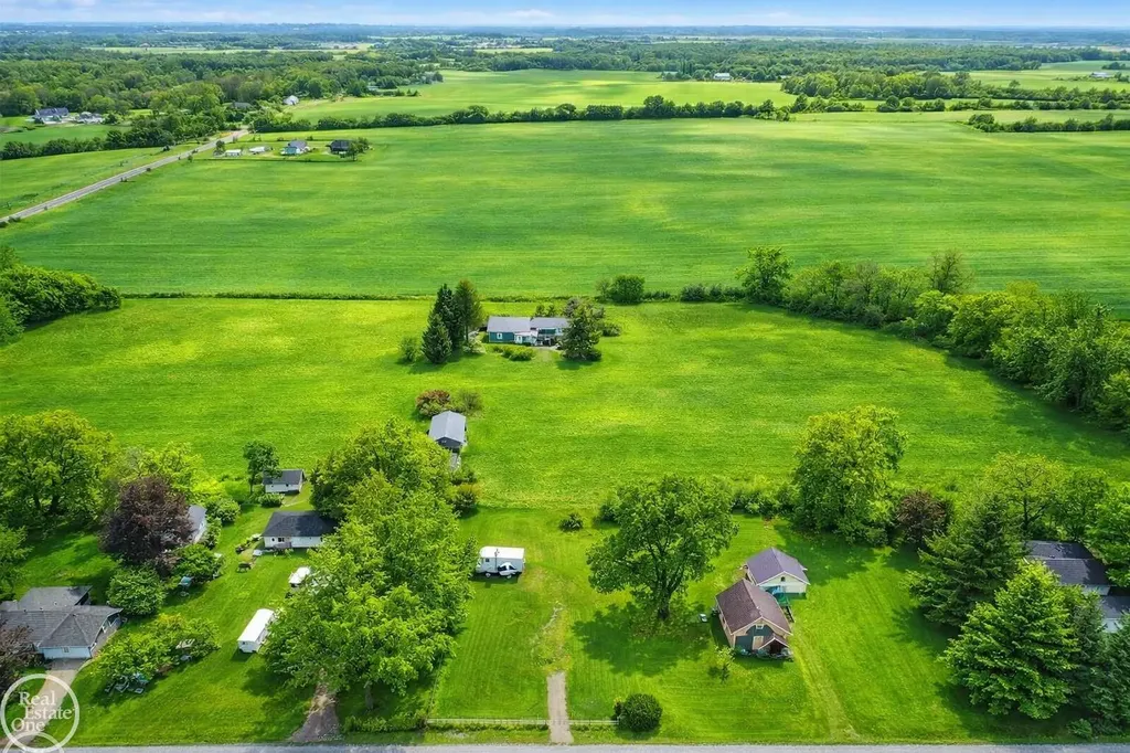 10151 Canada Road Birch Run Village MI 48415