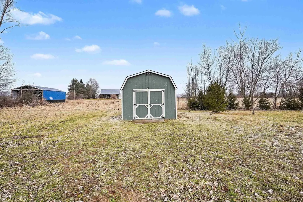 10151 Canada Road Birch Run Village MI 48415