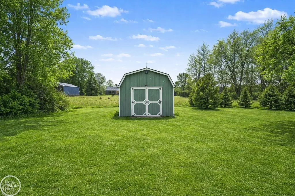 10151 Canada Road Birch Run Village MI 48415