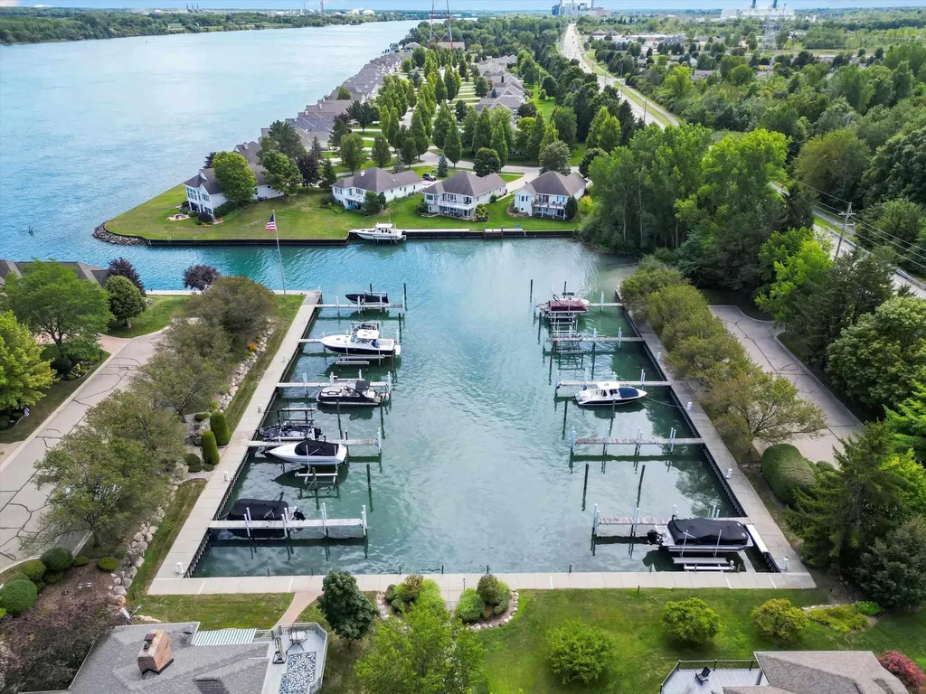 3708 Riverview Terrace N Road East China Township MI 48054