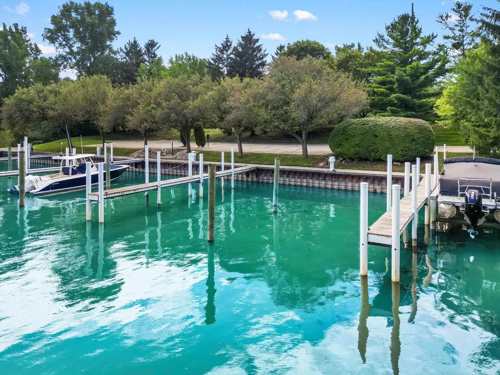 3708 Riverview Terrace N Road East China Township MI 48054