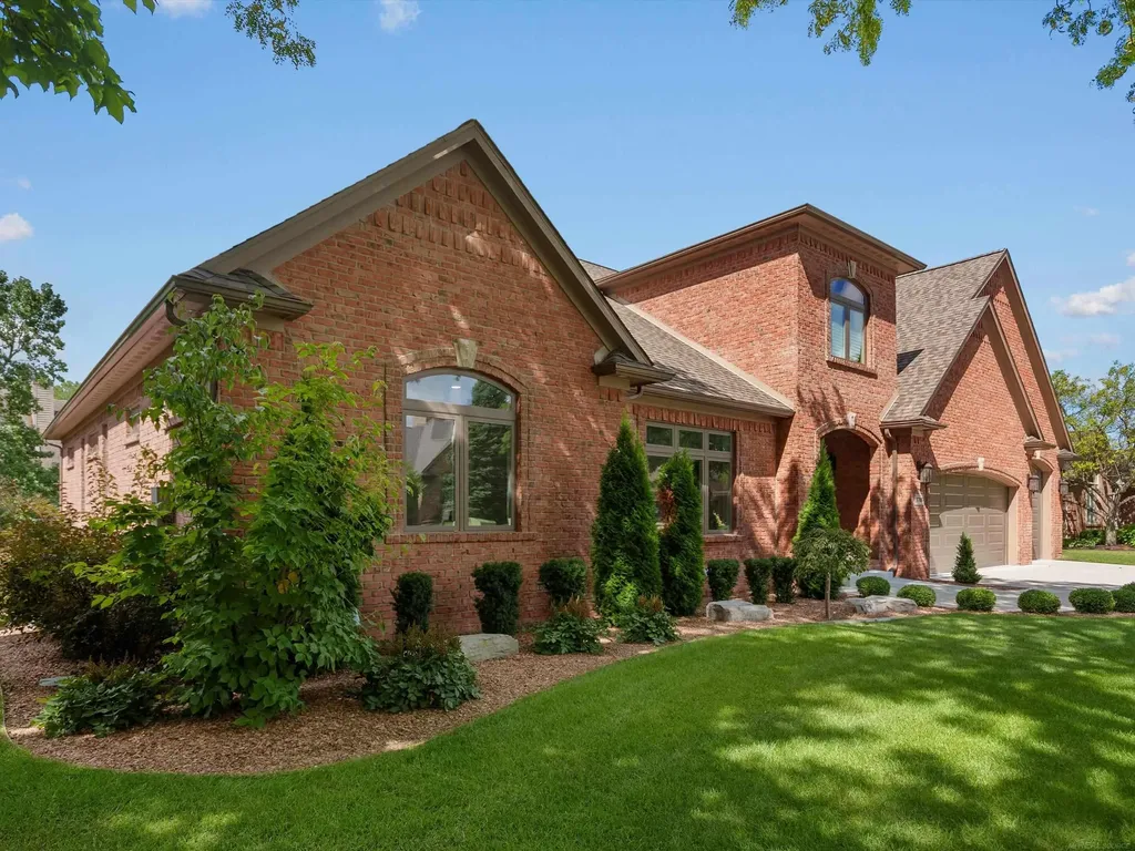3708 Riverview Terrace N Road East China Township MI 48054