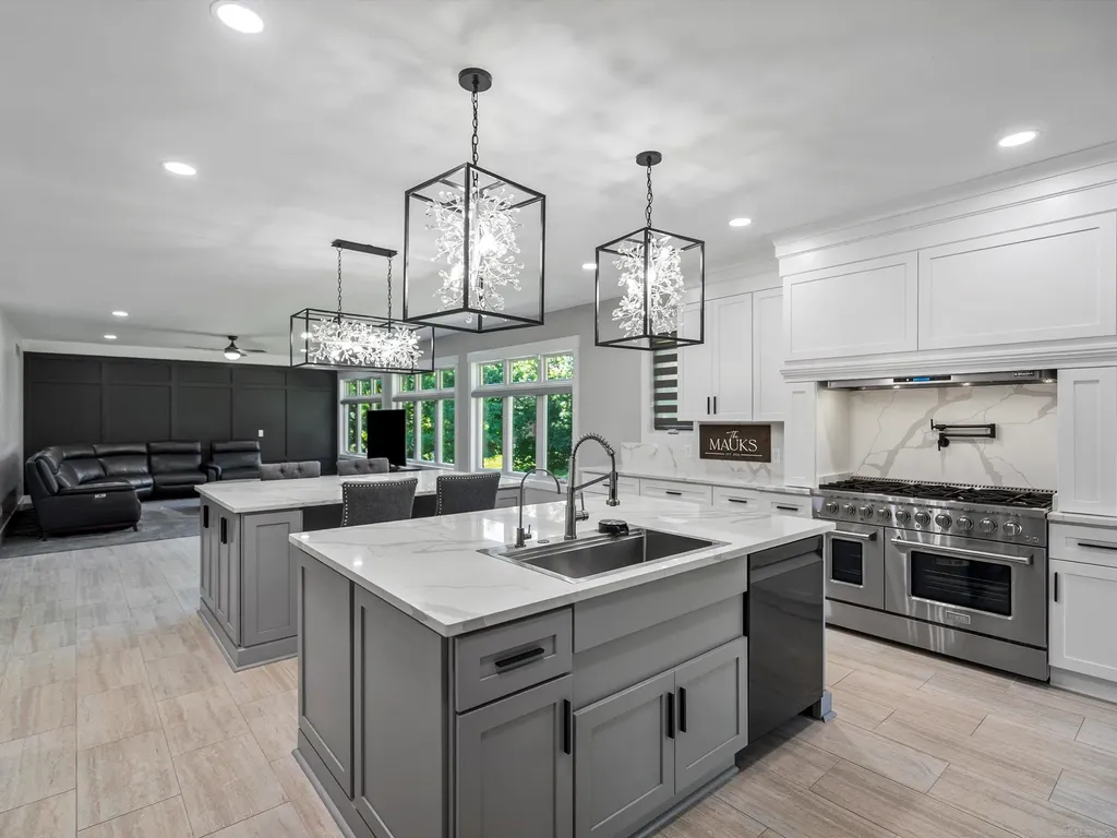 3708 Riverview Terrace N Road East China Township MI 48054
