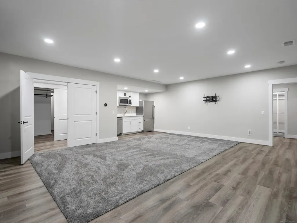 3708 Riverview Terrace N Road East China Township MI 48054