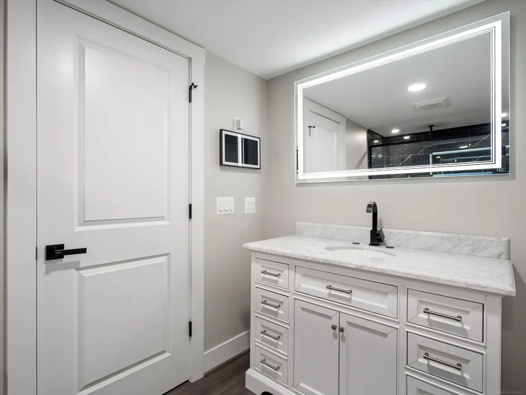 3708 Riverview Terrace N Road East China Township MI 48054