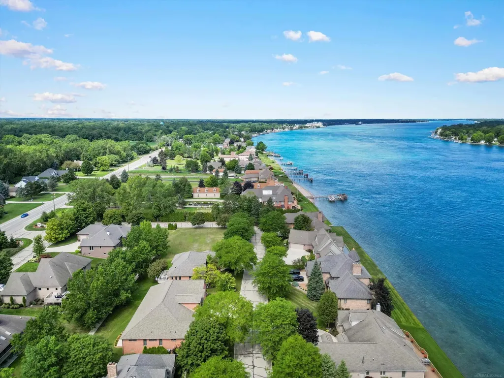 3708 Riverview Terrace N Road East China Township MI 48054