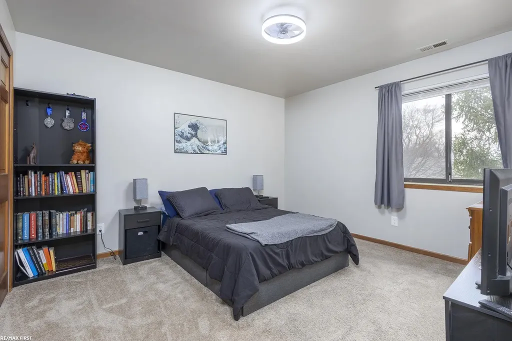 29846 Utica Road Roseville City MI 48066