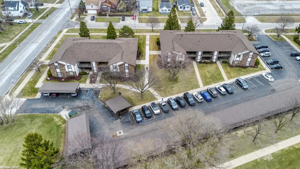 29846 Utica Road Roseville City MI 48066