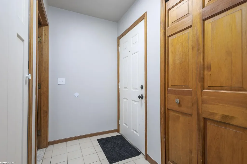 29846 Utica Road Roseville City MI 48066