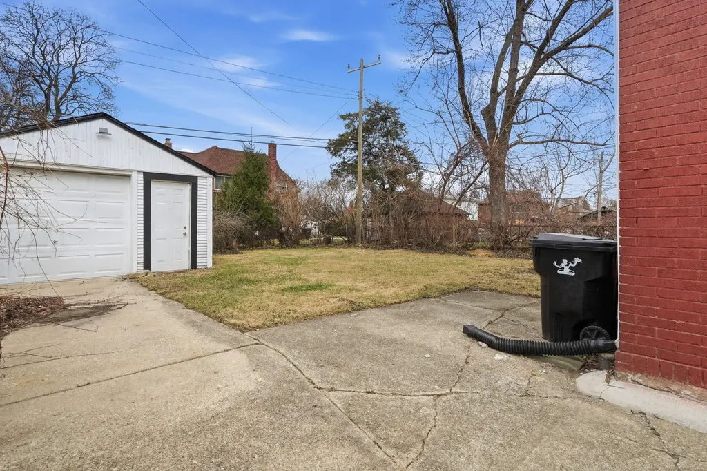 474 W Greendale Avenue Detroit City MI 48203