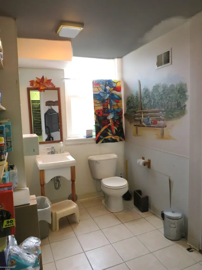 8622 Dixie Highway Ira Township MI 48023