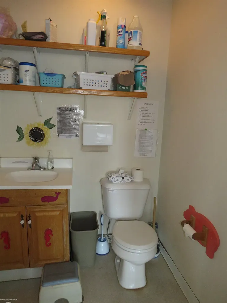 8622 Dixie Highway Ira Township MI 48023