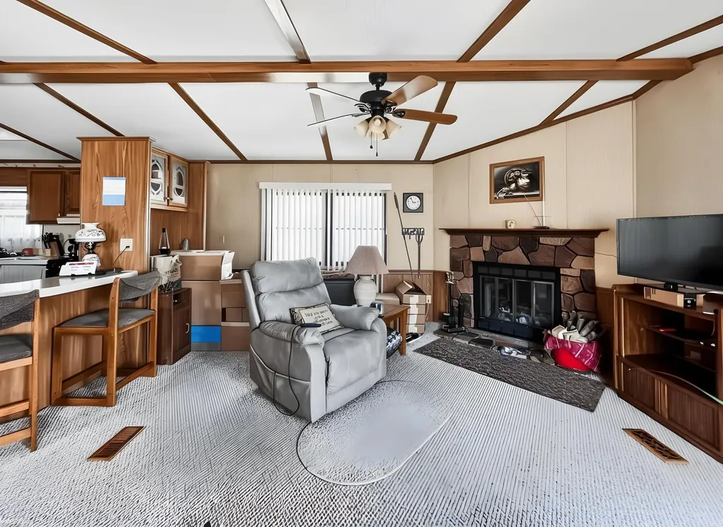 48609 Pineview Drive Shelby Charter Township MI 48317
