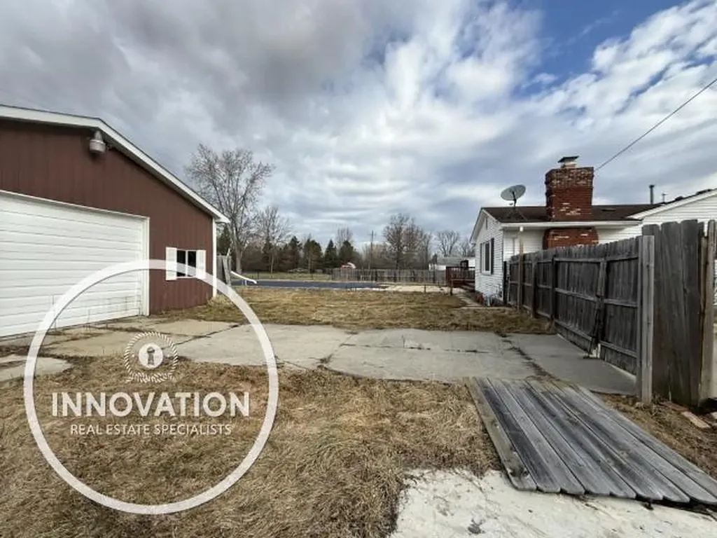 5346 Marsh Road China Township MI 48054