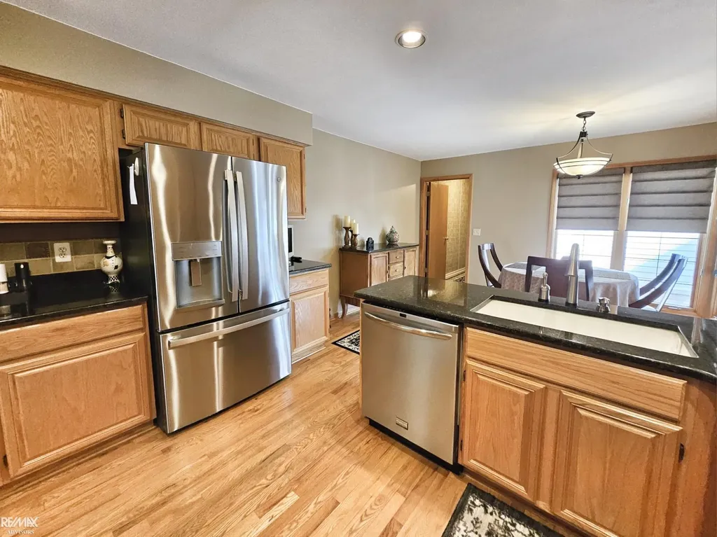 16890 Sandstone Circle Macomb Township MI 48042