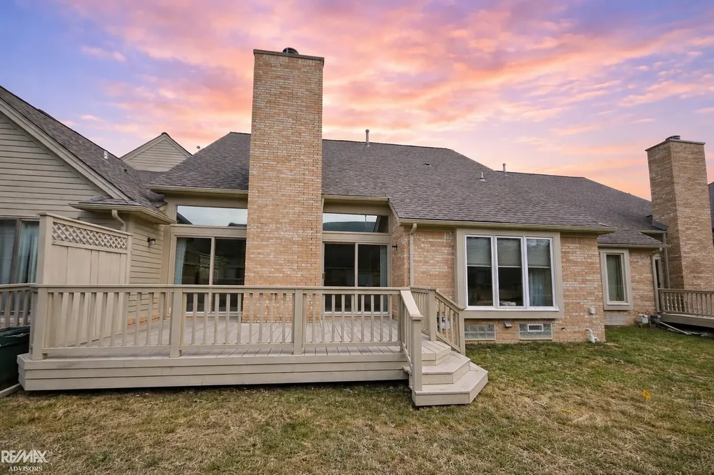 16890 Sandstone Circle Macomb Township MI 48042