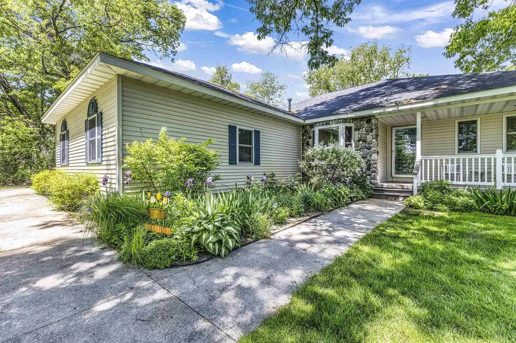 3396 Lansing Road Roscommon Village MI 48653