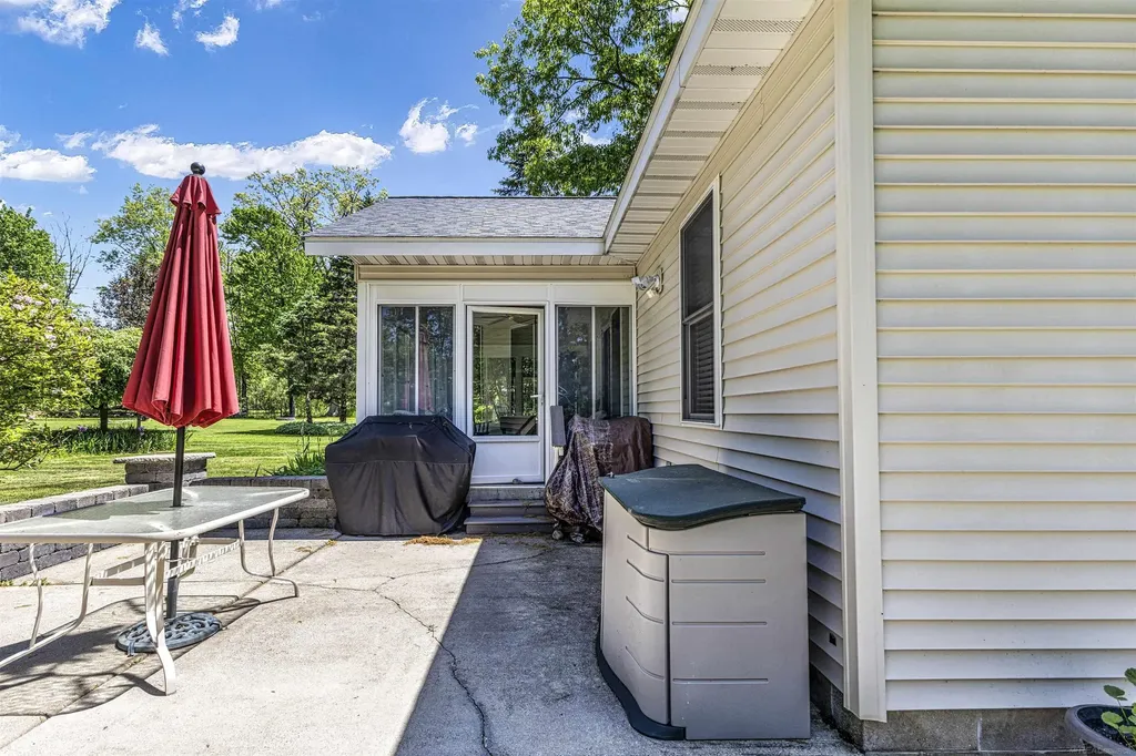 3396 Lansing Road Roscommon Village MI 48653