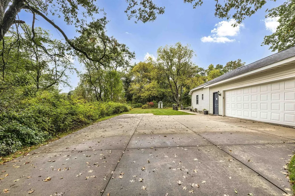 3396 Lansing Road Roscommon Village MI 48653