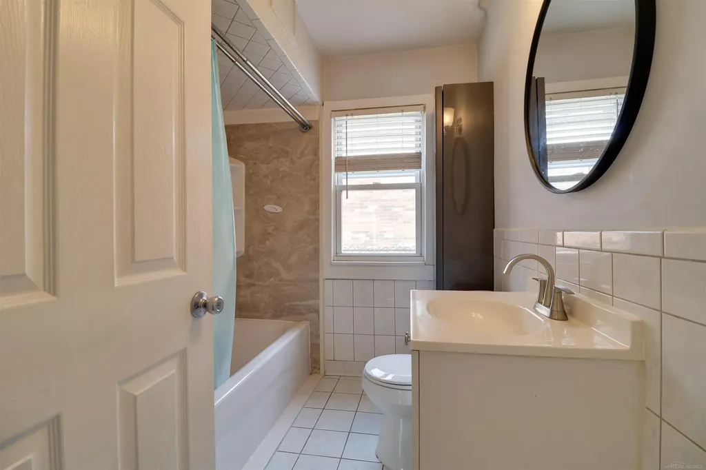 30791 Alger Street Madison Heights City MI 48071