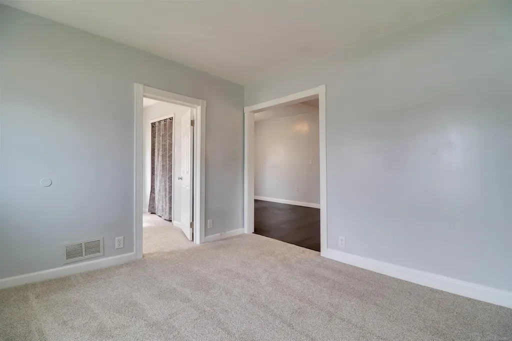 30791 Alger Street Madison Heights City MI 48071