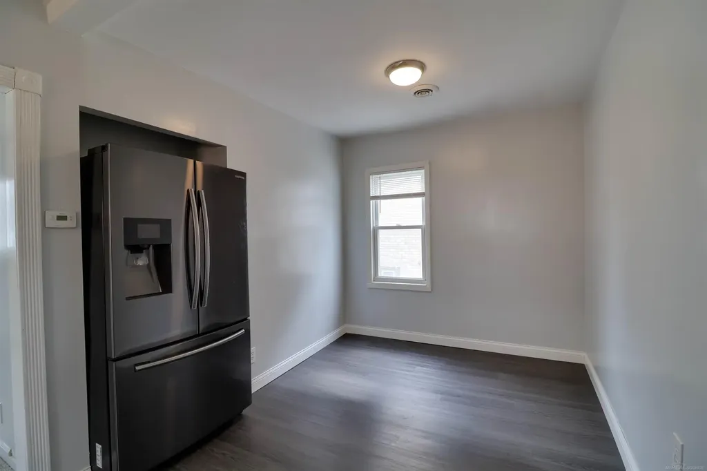 30791 Alger Street Madison Heights City MI 48071