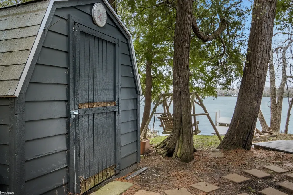 6386 Tricks Way Drive Elk Rapids Township MI 49648