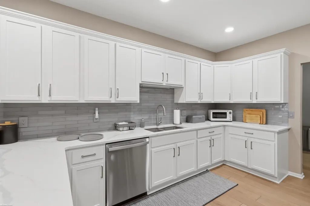 2747 Castlemartin Court Oakland Charter Township MI 48306